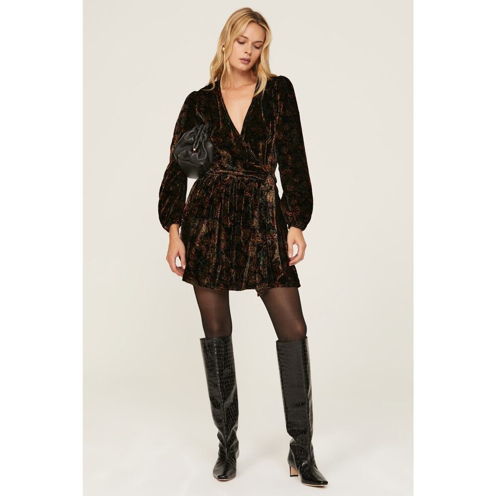 Slate and Willow Size XS Black Floral Velvet Tie Waist Long Sleeve Mini Dress